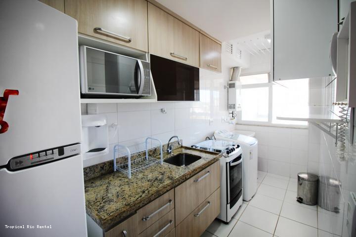 Cozinha espaosa e completa / Spacious and complete kitchen