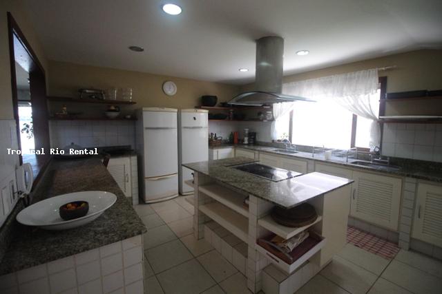 Cozinha completa / Fully equipped kitchen