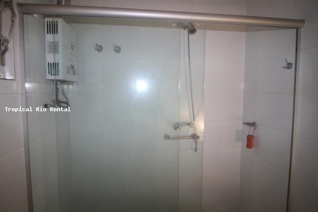 Chuveiro com aquecedor a gas / Gas water heater