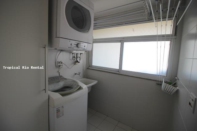 rea de servio / Laundry area