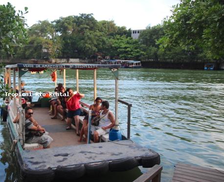 Bala que leva a ilha / Boat that transports to island