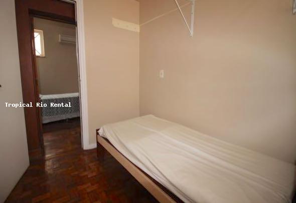 Quarto #2 com cama de solteiro / Room #2 with single bed