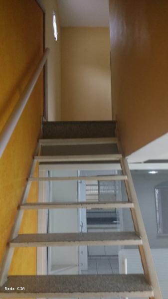 Escada de acesso