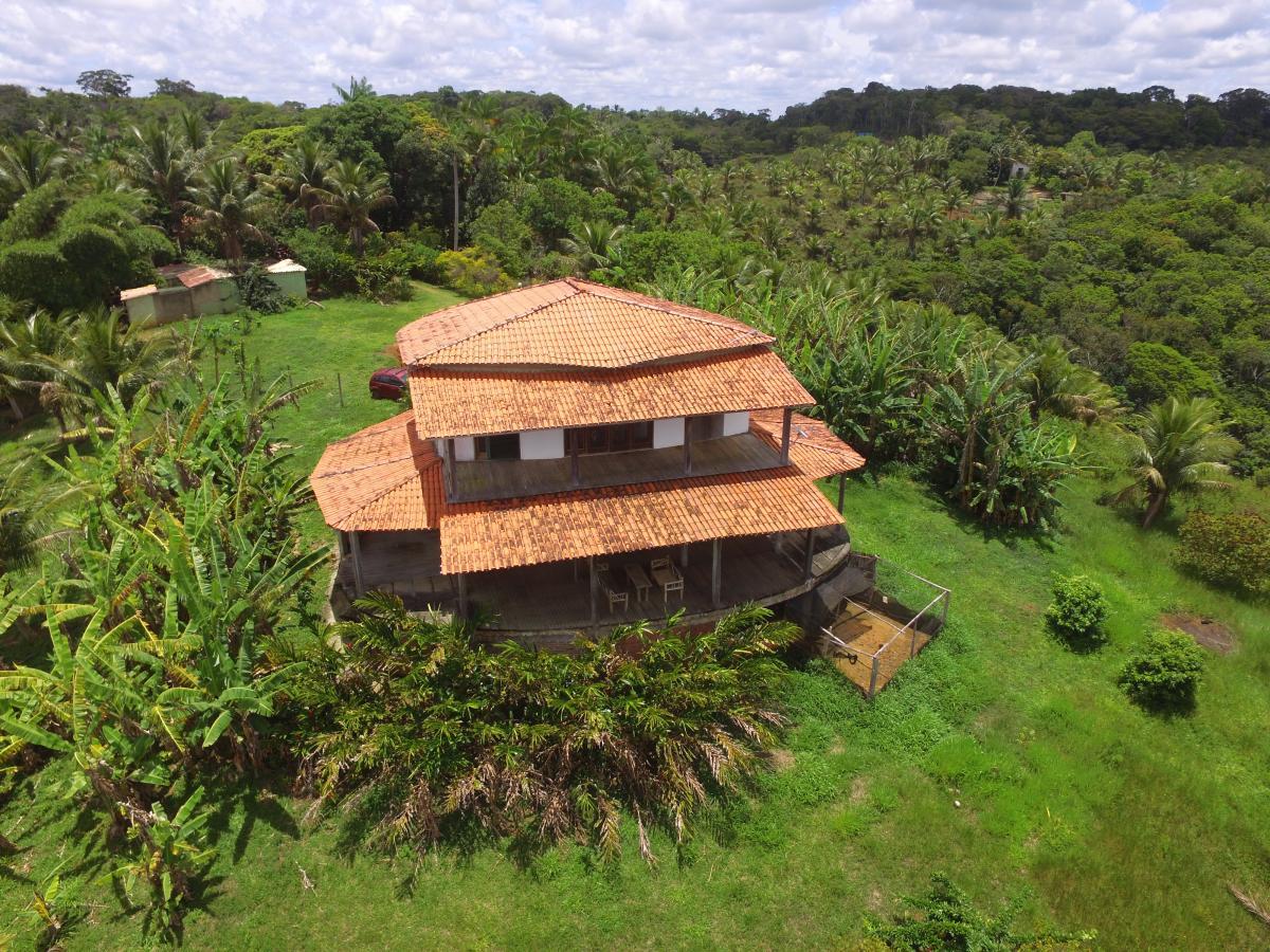 Casa muito bem constru�da e com a face voltada para a mata atl�ntica