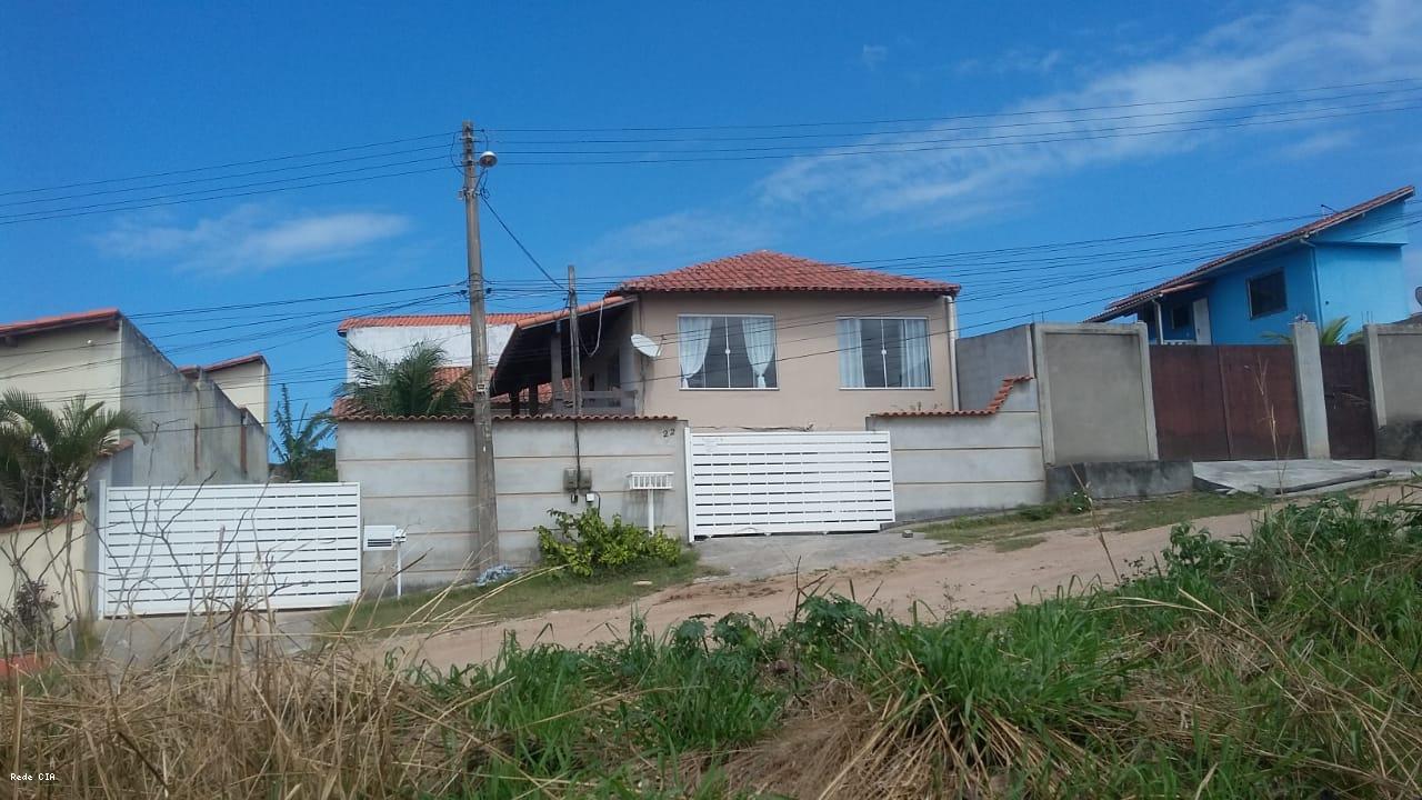 Casas em frente a rea