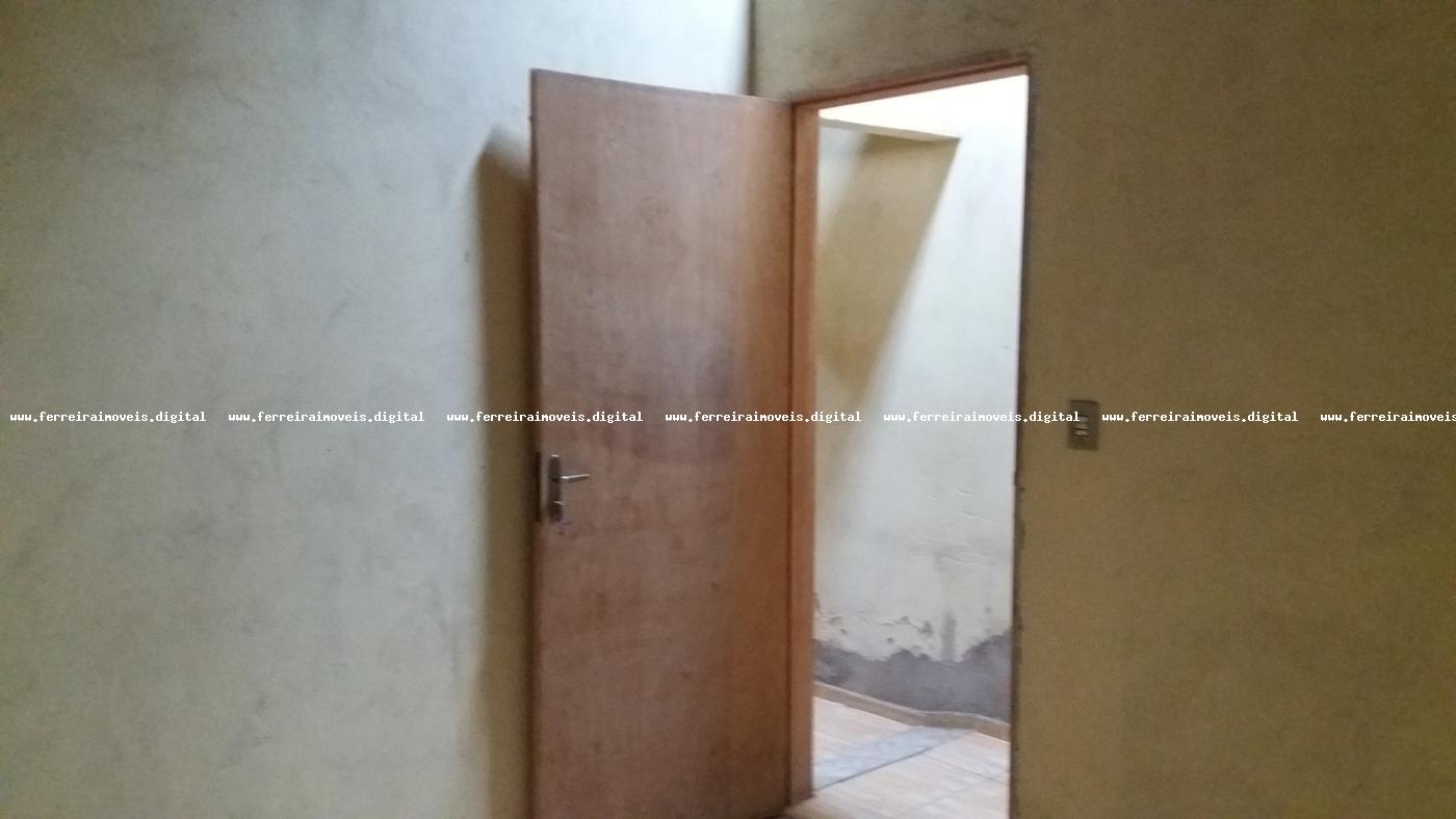 Casa para Loca��o, em G�lia, bairro S�o Benedito, 2 dormit�rios, 1 banheiro