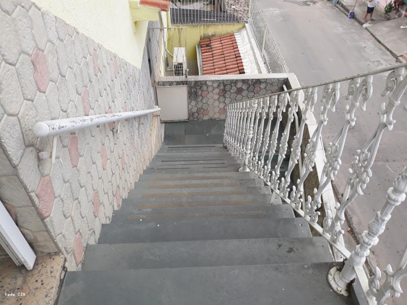 Escada acesso 2 piso