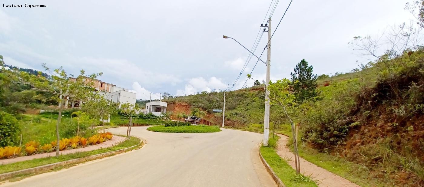 Lote prximo da portaria