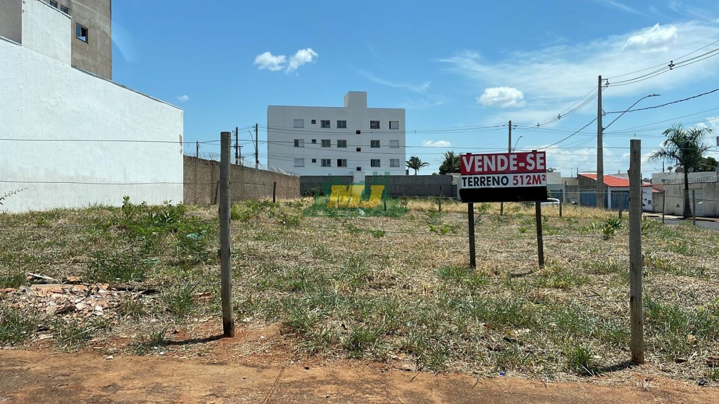 Terreno para venda em Uberlândia / MG, New Golden Ville, construido em  2023, área total 250,00, área construída 250,00