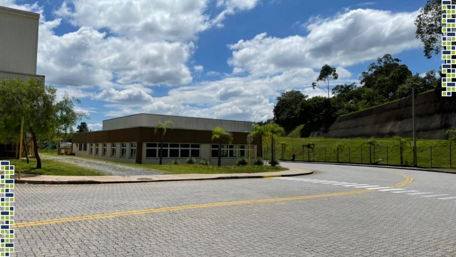 Galpão para alugar, 6286 m² - Perovê - Embu das Artes/SP