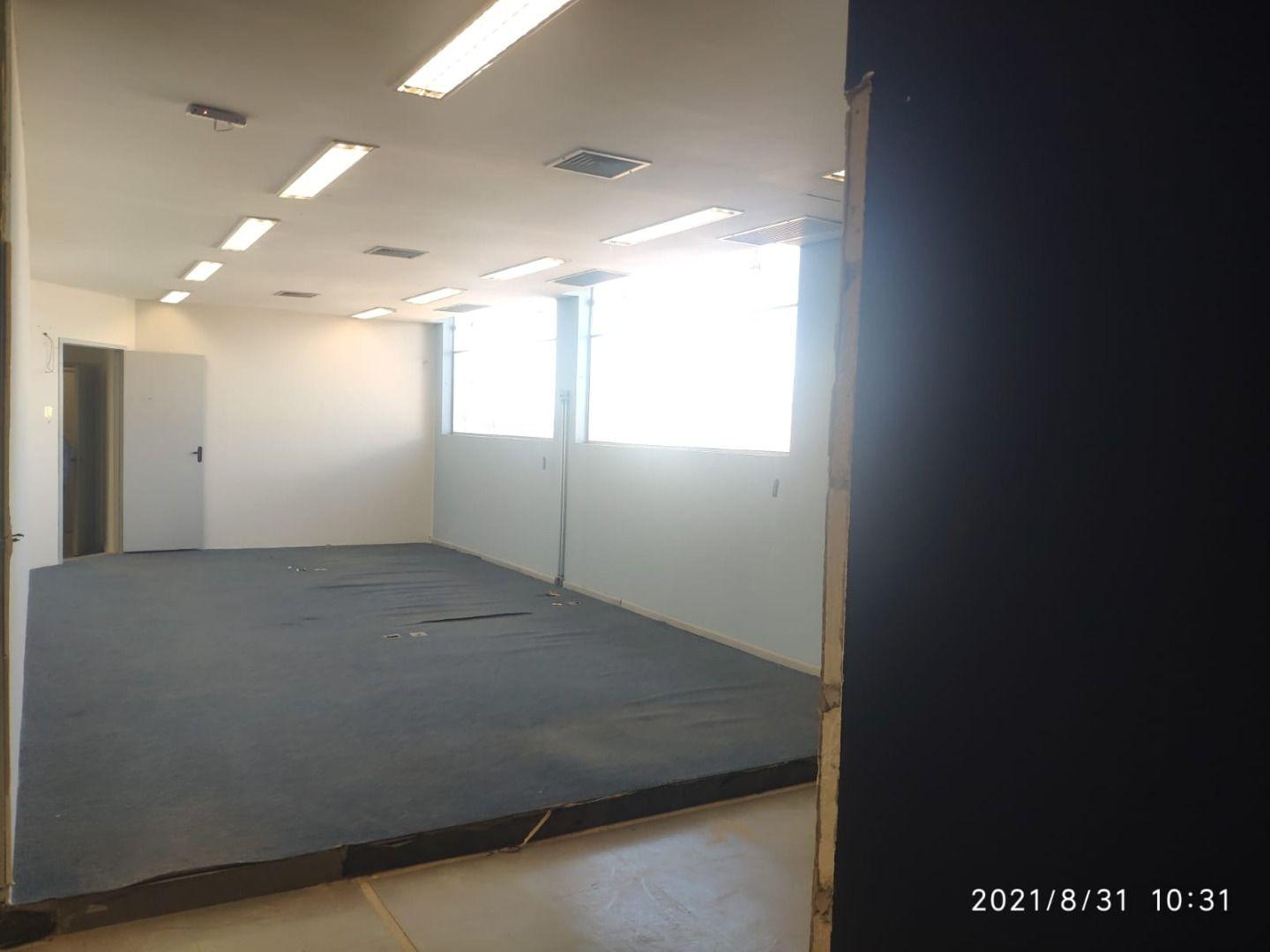 Salão para alugar, 402 m²- Jardim Chapadão - Campinas/SP  Terreno - 665m²  Construção-   Térreo - 402m²  Mezanino - 167m²  Total - 570m²