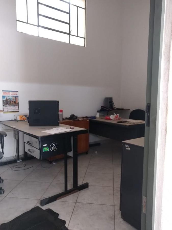 Salão Comercial para Alugar - 650 m² - Campinas - SP