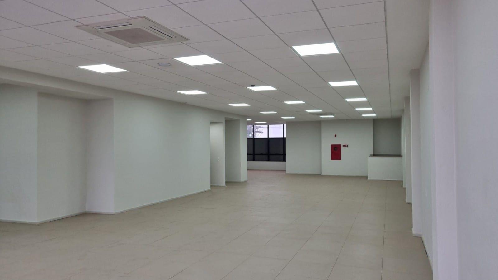 Campinas - Prédio Comercial - Locação - Localização Privilegiada  Balão do Castelo