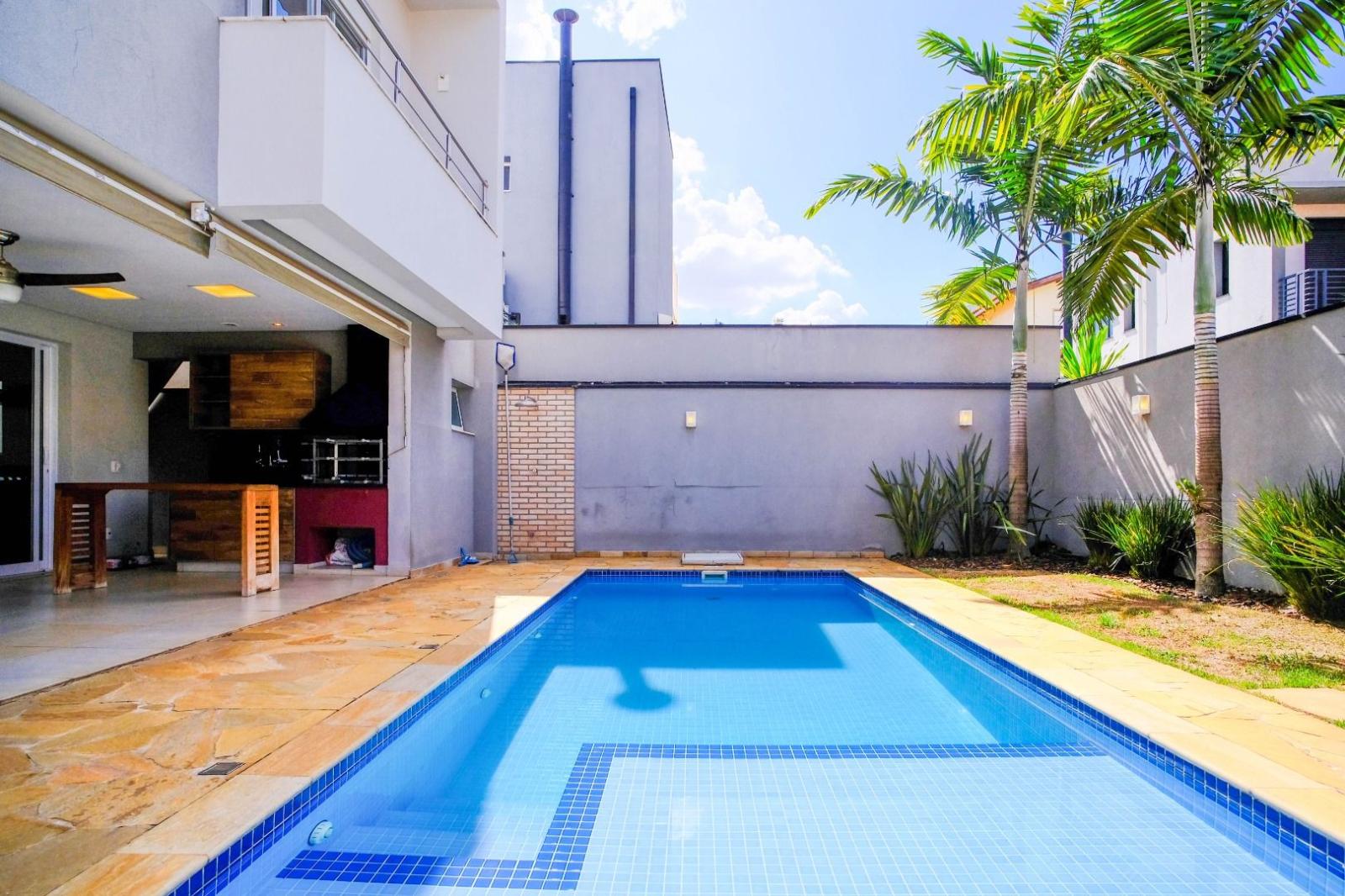 Casa com projeto arrojado e minimalista à venda no Swiss Park Arosa, Campinas, com 03 dormitórios, piscina e belíssima área gourmet