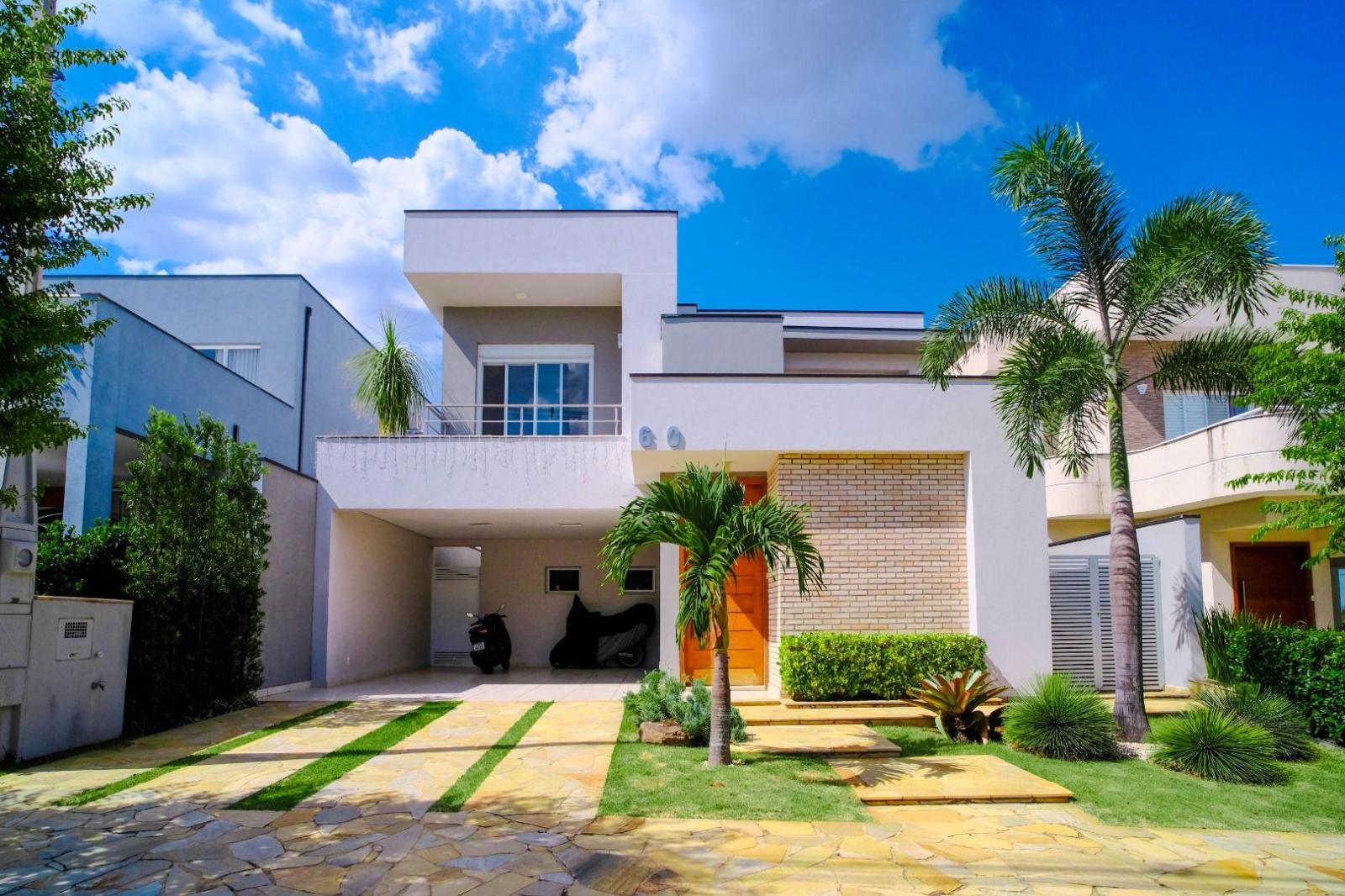 Casa com projeto arrojado e minimalista à venda no Swiss Park Arosa, Campinas, com 03 dormitórios, piscina e belíssima área gourmet