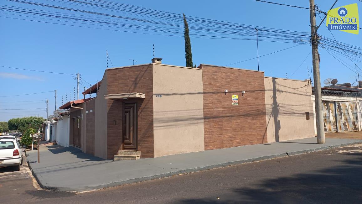Casa para Loca��o, em Araguari, bairro Para�so, 3 dormit�rios, 2 banheiros, 1 su�te, 2 vagas