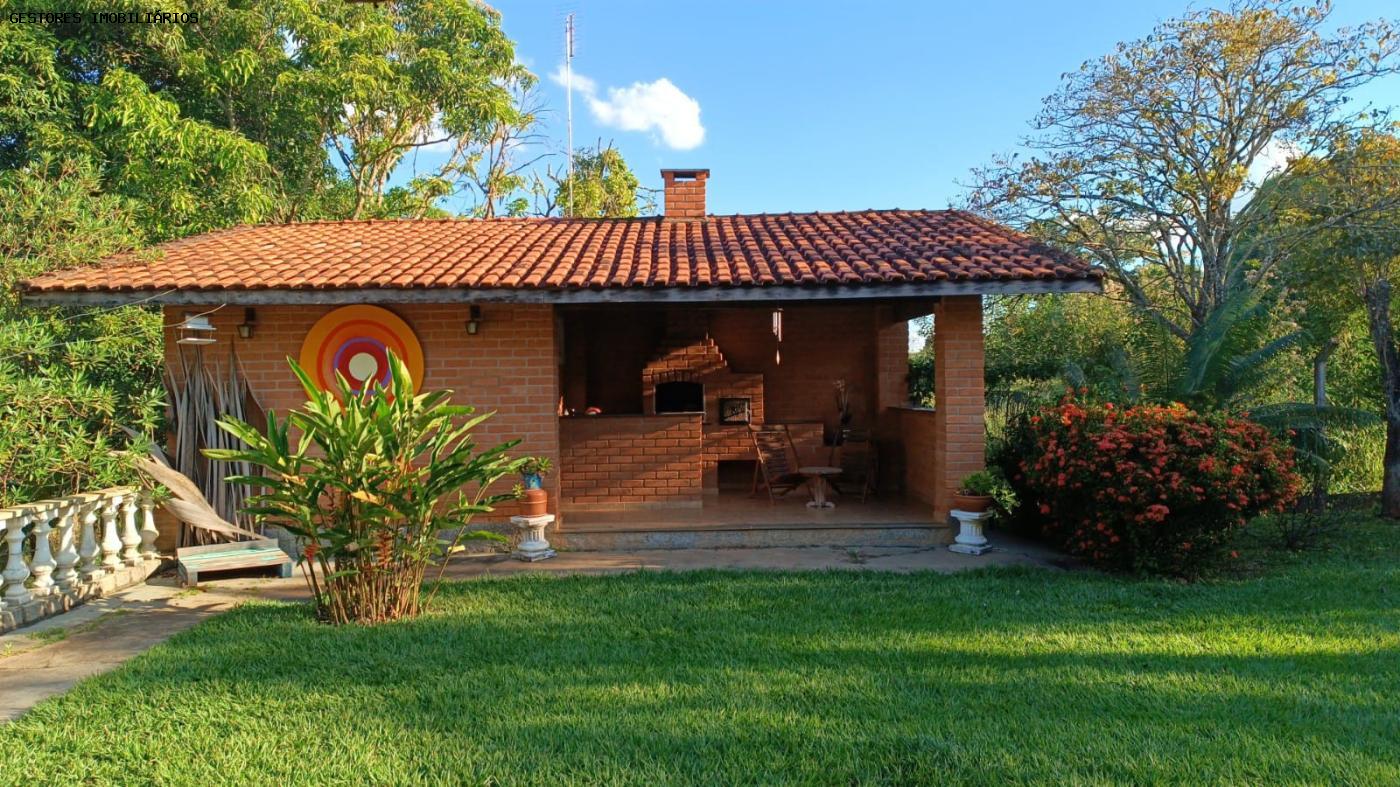 Casa à venda, 04 dormitórios, 03 suítes, 04 vagas - Jardim Santa Maria -  Mococa (SP).
