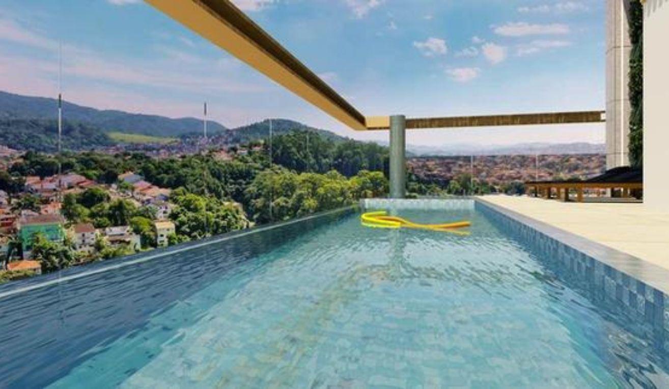 Piscina no Rooftop com Borda Infinita