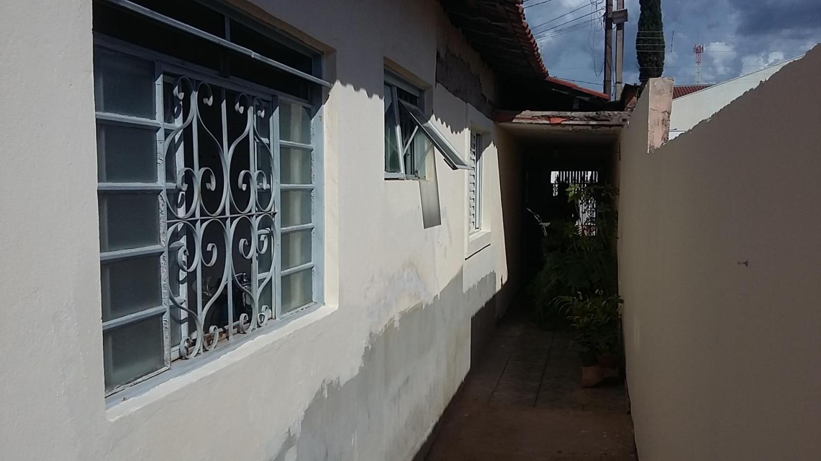 Casa com 3 dormitórios à venda, 142 m² por R$ 277.000 - Vila Marcelino - São Carlos/SP