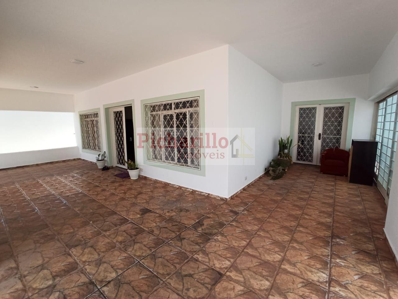 Casa com 3 dormitórios à venda, 351 m² por R$ 750.000 - Jardim Cardinalli - São Carlos/SP