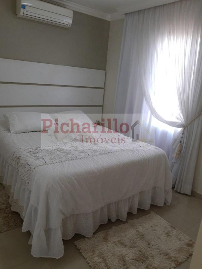 Casa com 3 dormitórios à venda, 100 m² por R$ 639.000 - Parque Santa Felícia Jardim - São Carlos/SP