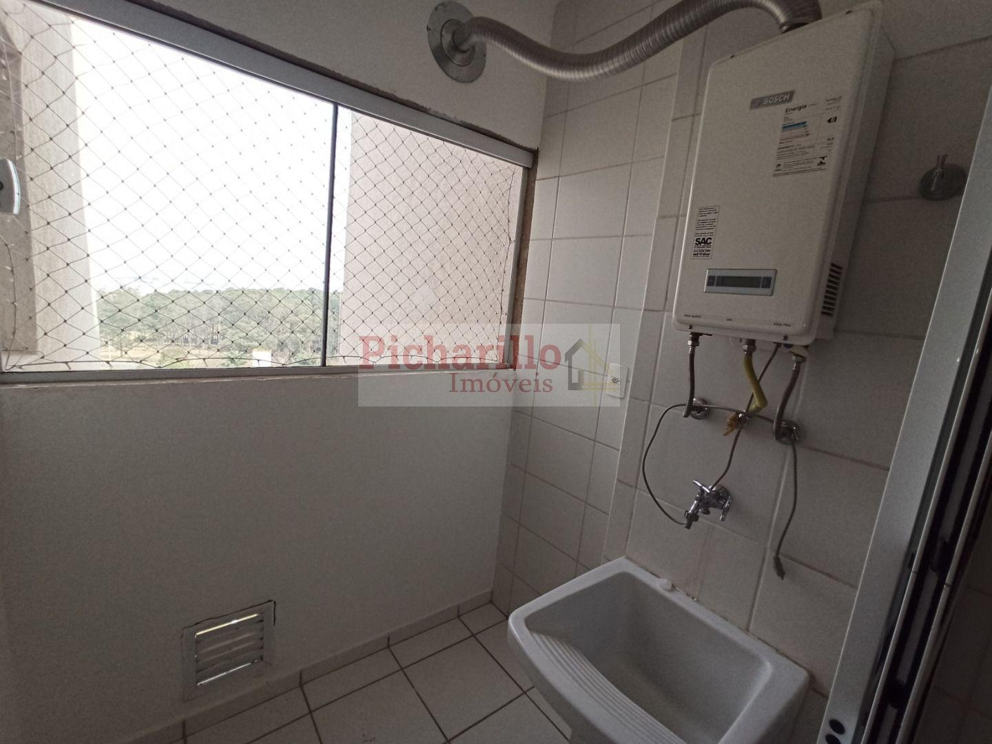 Apartamento com 2 dormitórios à venda, 67 m² por R$ 298.000 - Parque Sabará - São Carlos/SP