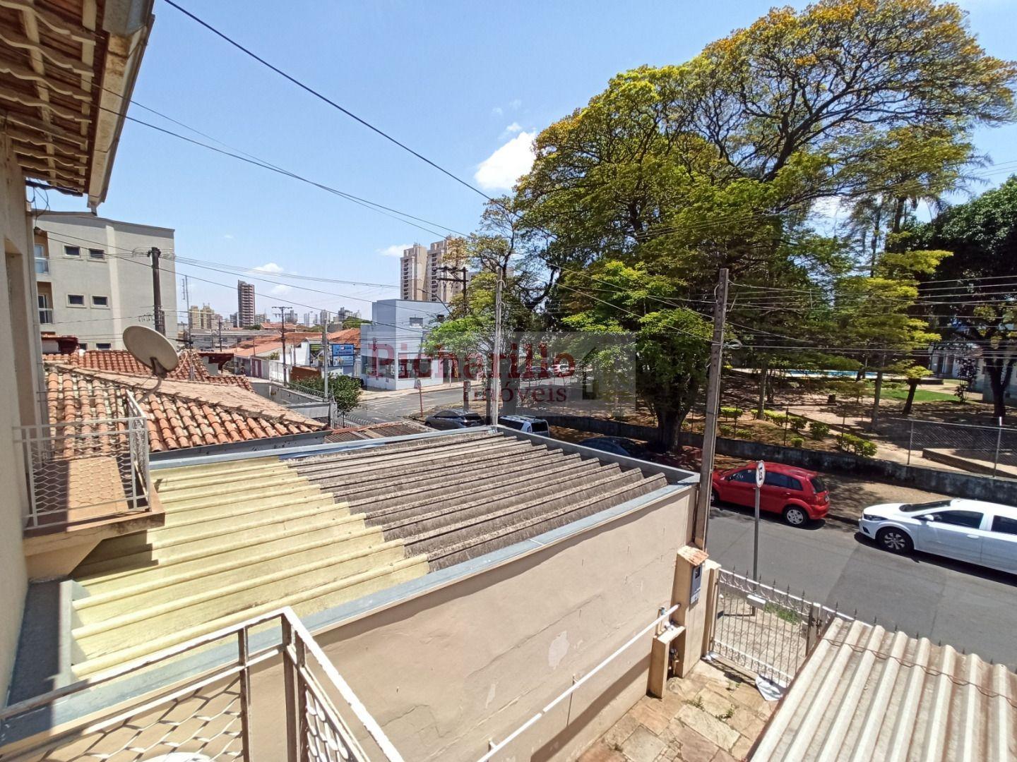 Sobrado Vila Nery-            À 50 metros da UNIMED -        3 dormitórios com 173 m² São Carlos/SP