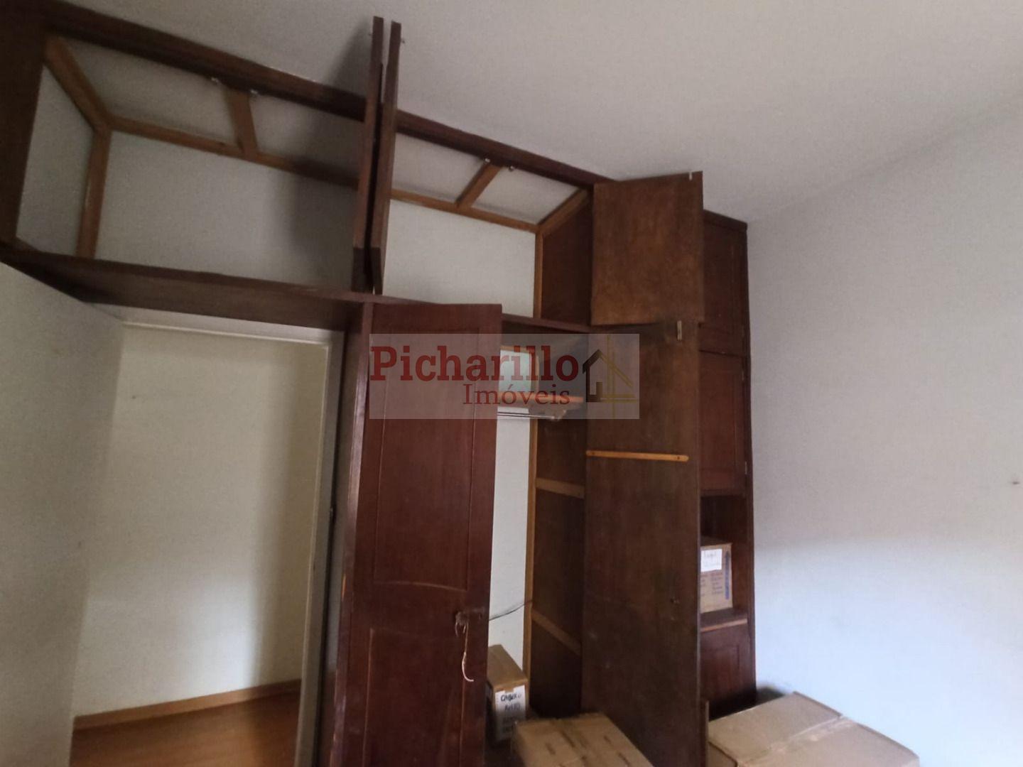 Casa com 4 dormitórios à venda, 260 m² por R$ 840.000 - Centro - São Carlos/SP