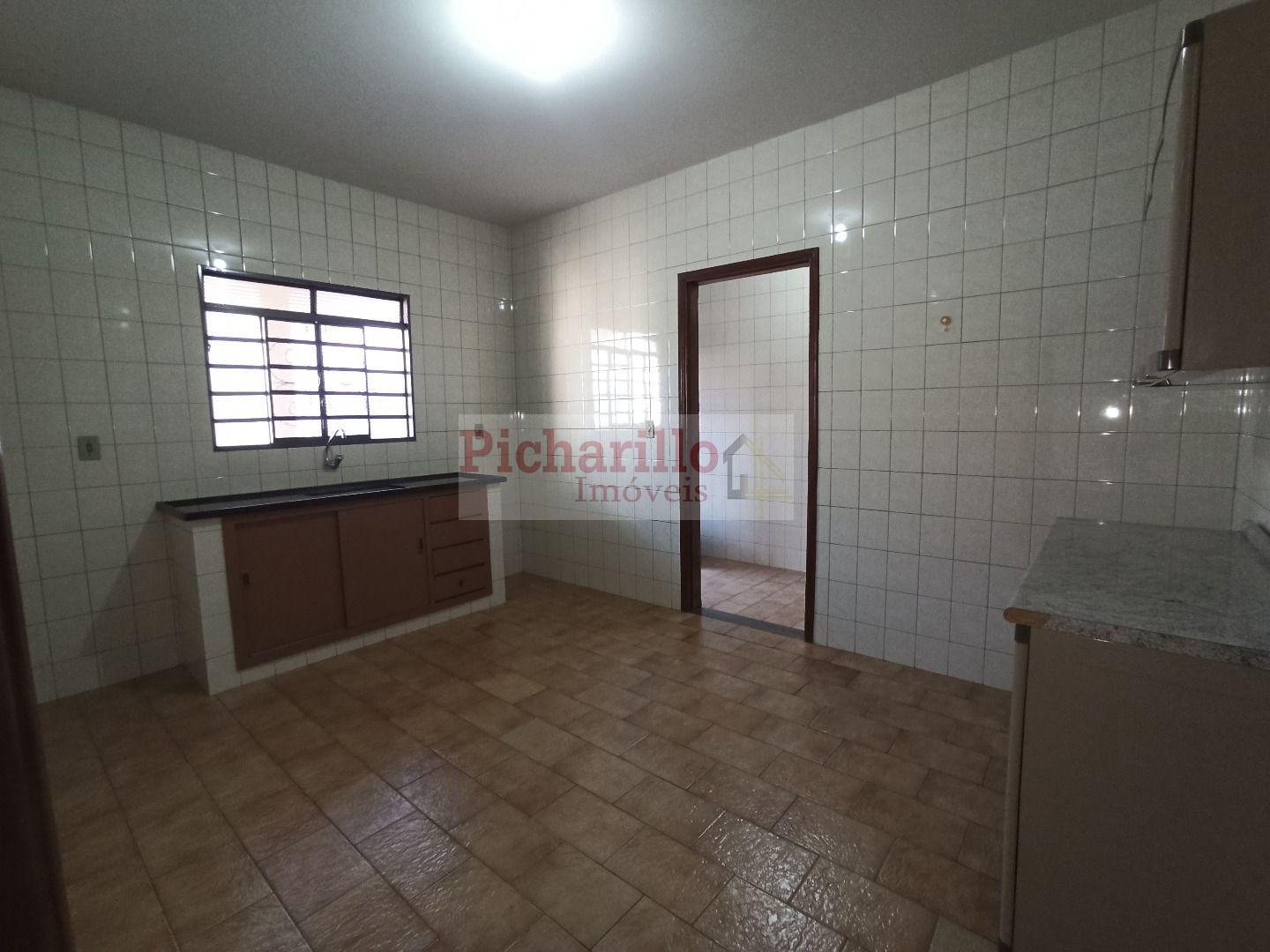 Casa com 3 dormitórios (1 suíte) à venda, com 252 m² - Jardim Nova Santa Paula - São Carlos/SP