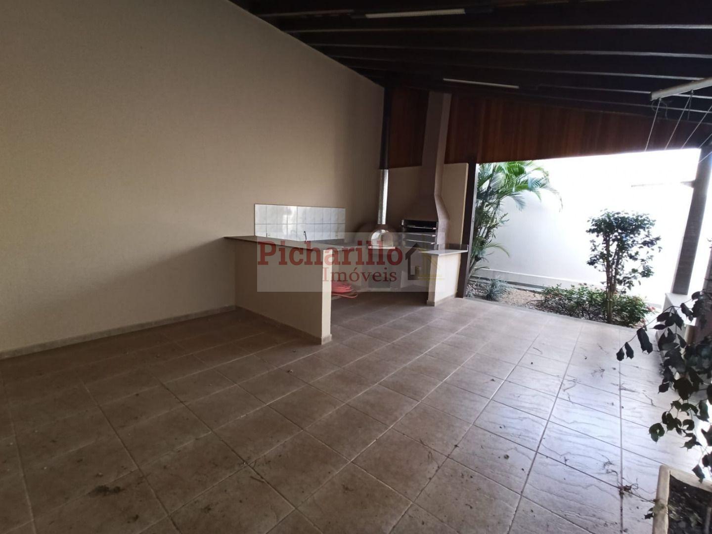 Casa com 3 dormitórios (1 suíte) à venda, 267 m² de área construída - Planalto Paraíso - São Carlos/SP