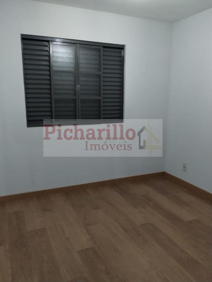 Apartamento com 2 dormitórios à venda, 69 m² por R$ 165.000 - Jardim Jóckei Club A - São Carlos/SP