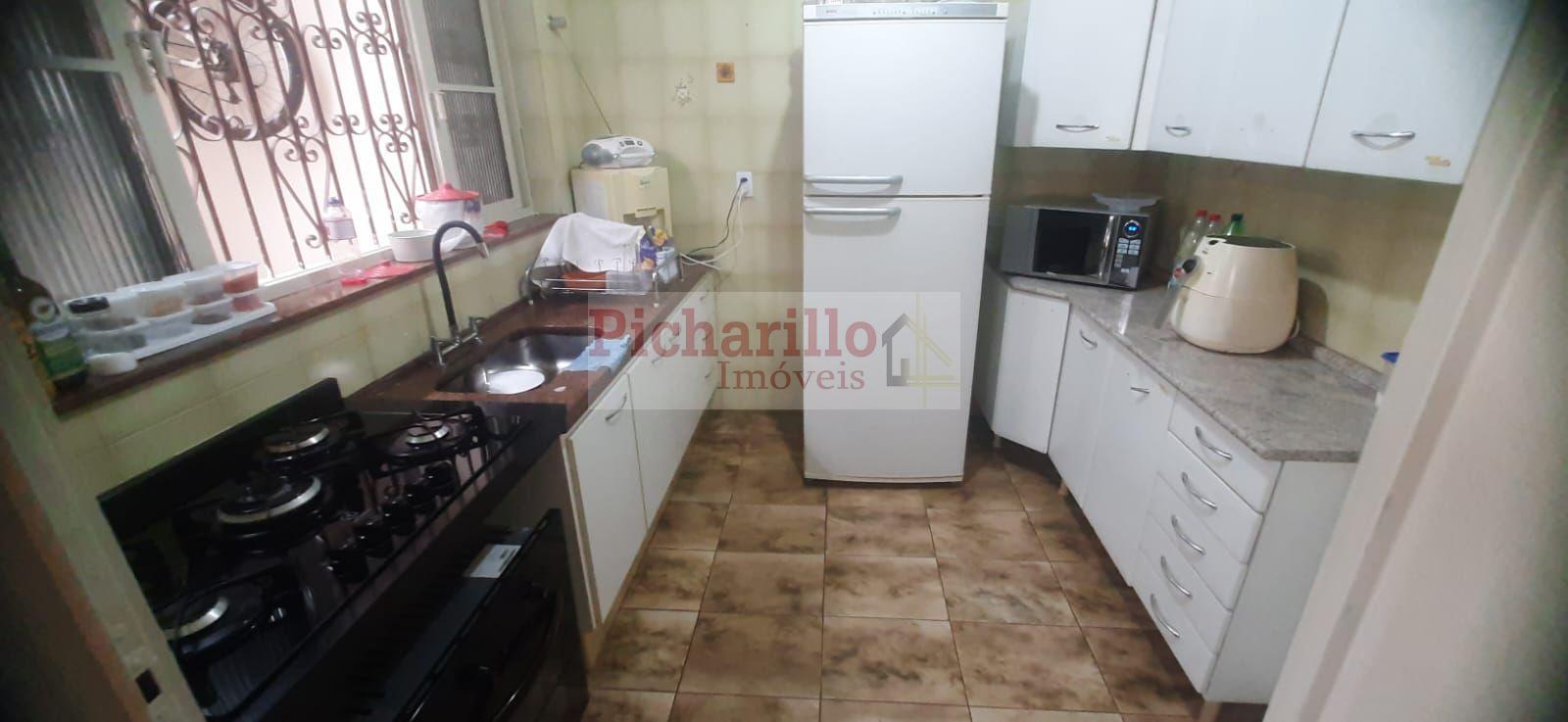 Casa com 3 dormitórios (1 suíte)  à venda, 230 m² - Jardim São João Batista - São Carlos/SP