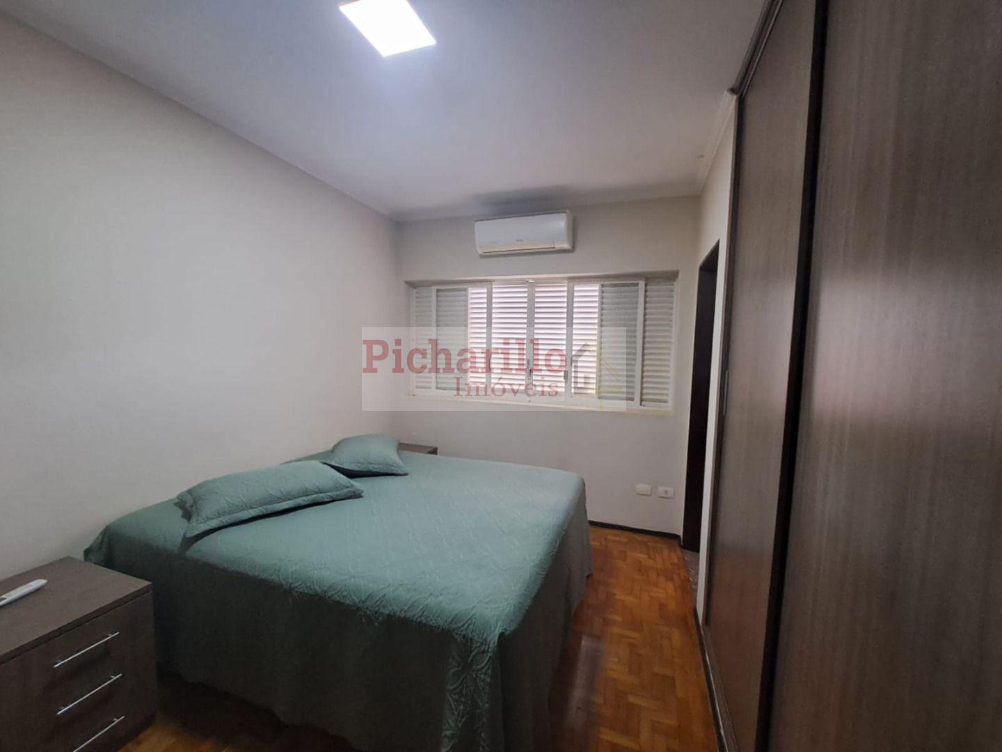 Casa com 3 dormitórios (1 suíte)  à venda, 200 m² - Vila Nery - São Carlos/SP
