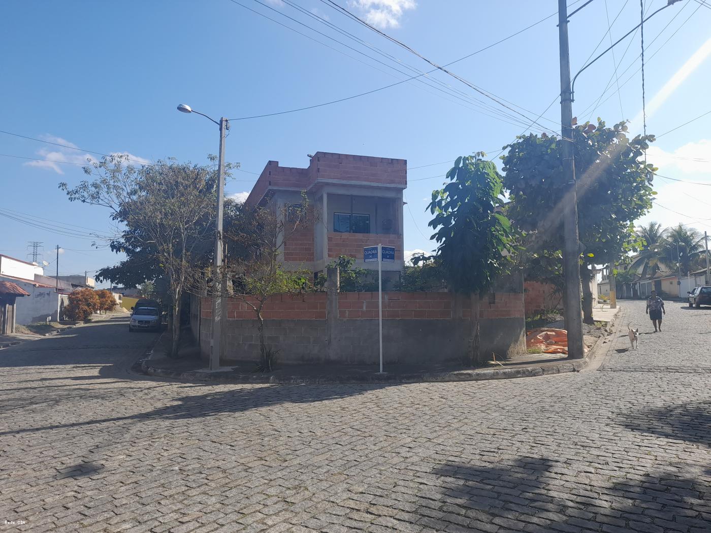 Rua do terreno