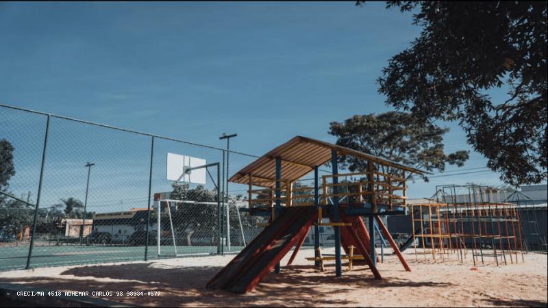 Entre Lagos-Playground 1