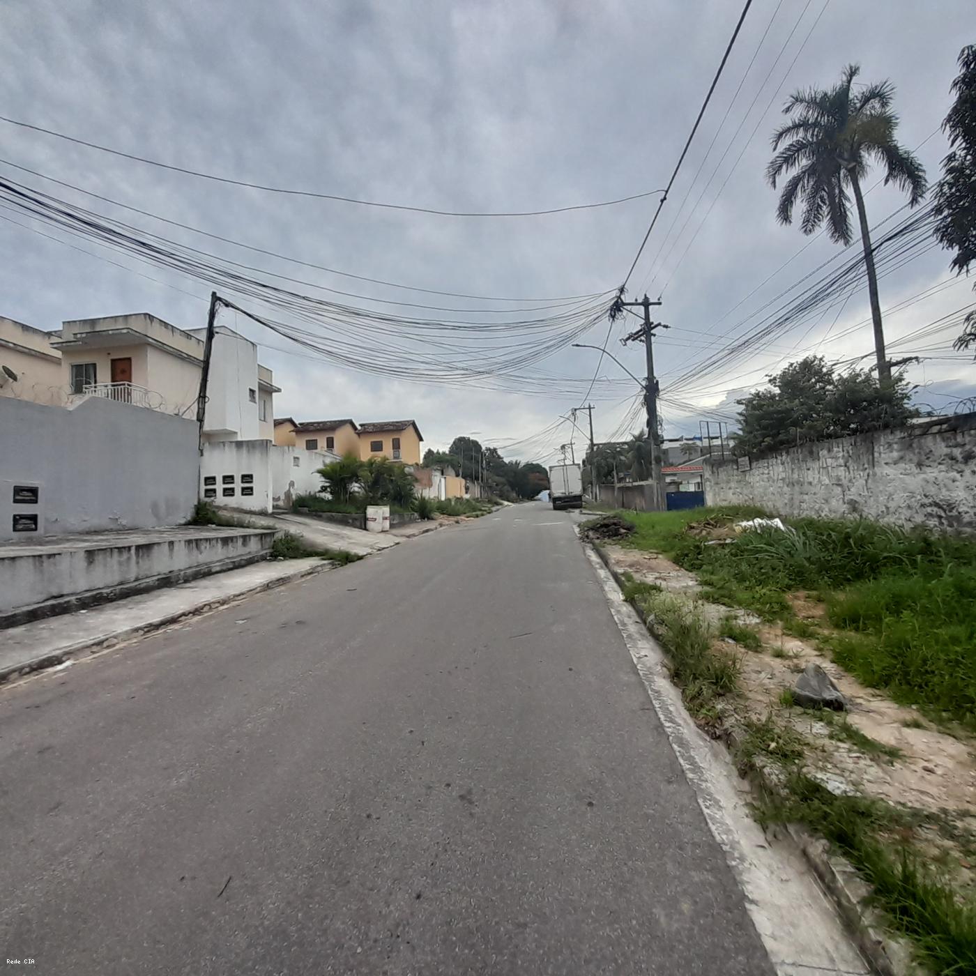 Rua do imvel sentido RJ-104