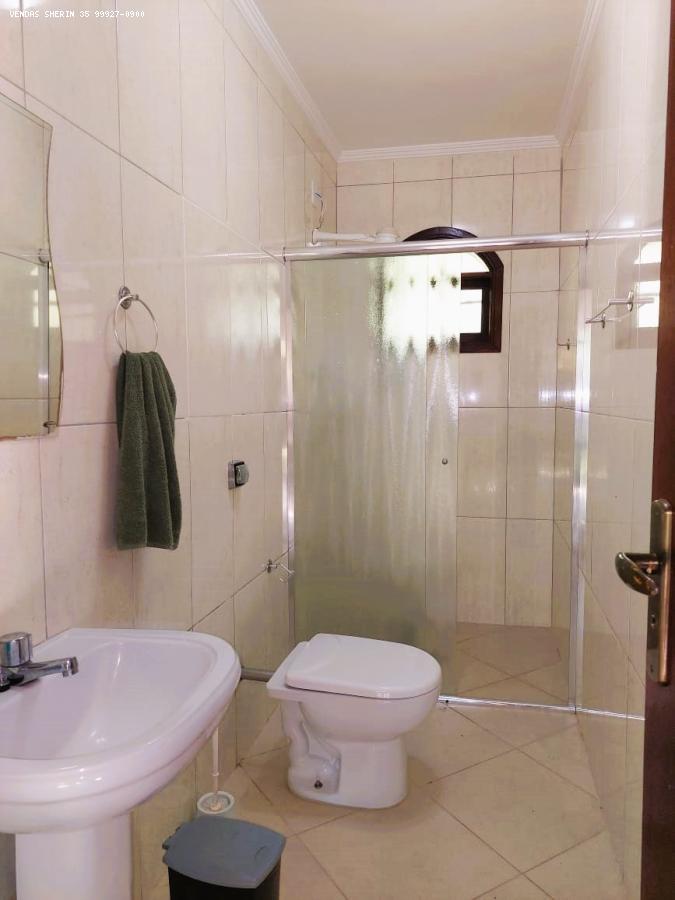 banheiro externo 1