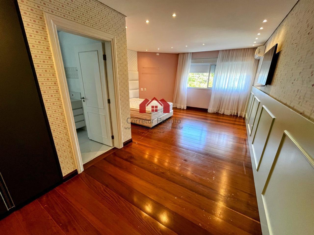 SUITE 4