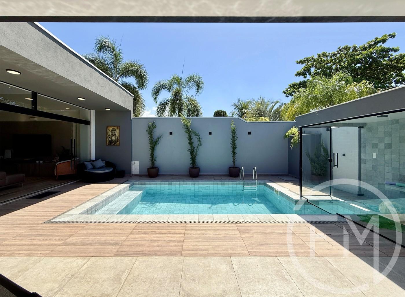 Piscina da casa  venda no condomnio Vivendas do Sol