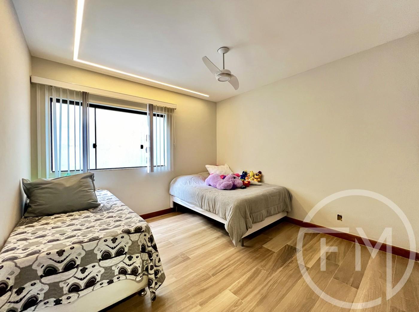 Sute trrea 2 da casa  venda no condomnio Vivendas do Sol