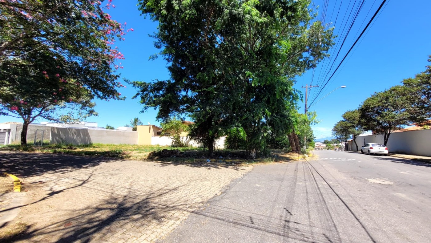 Esquina Piau Lote 12 x 37