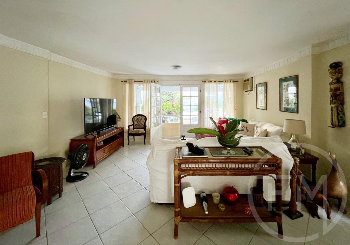 Sala de estar da casa  venda no condomnio Interlagos de Itana