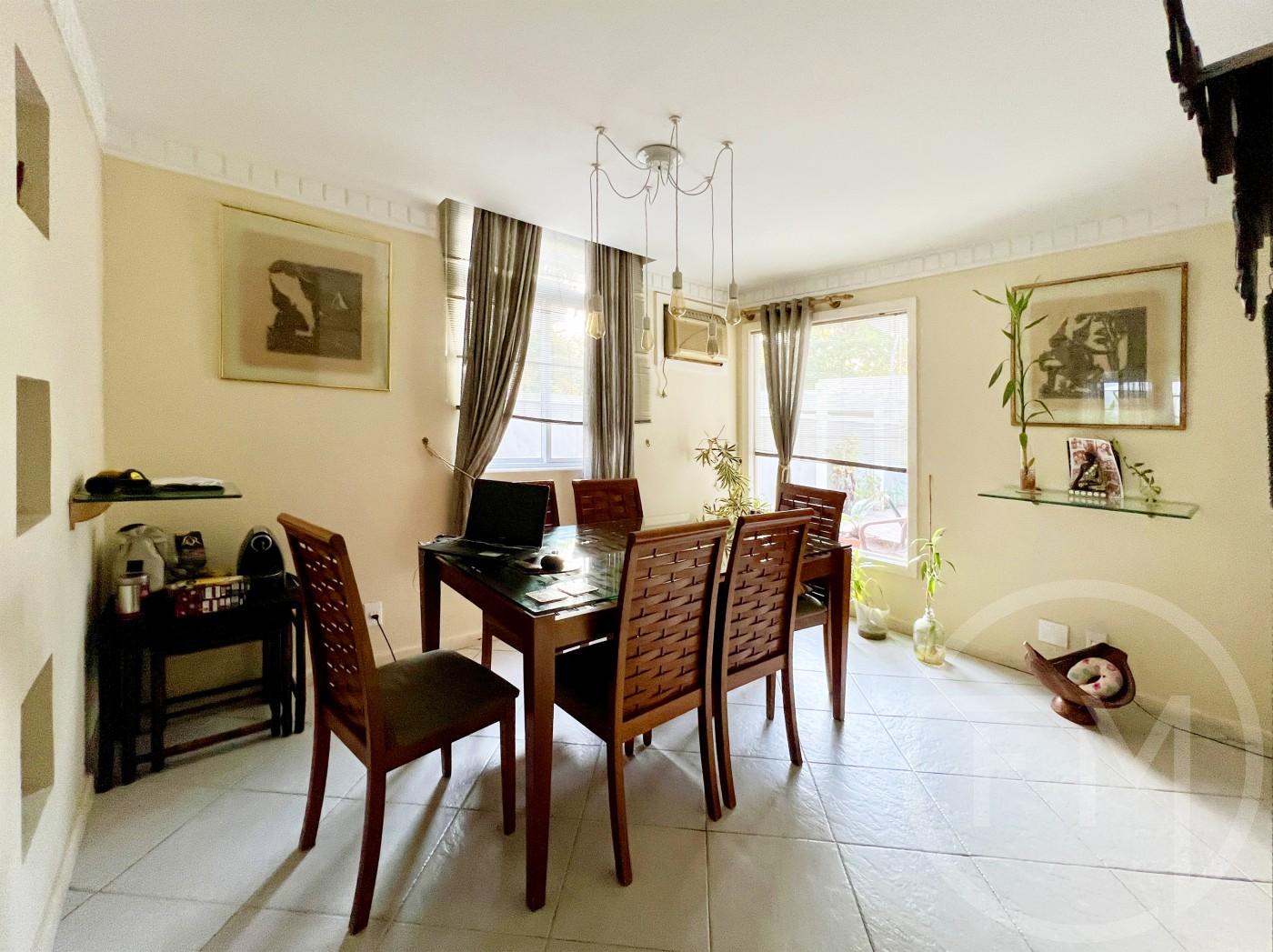Sala de jantar da casa  venda no condomnio Interlagos de Itana