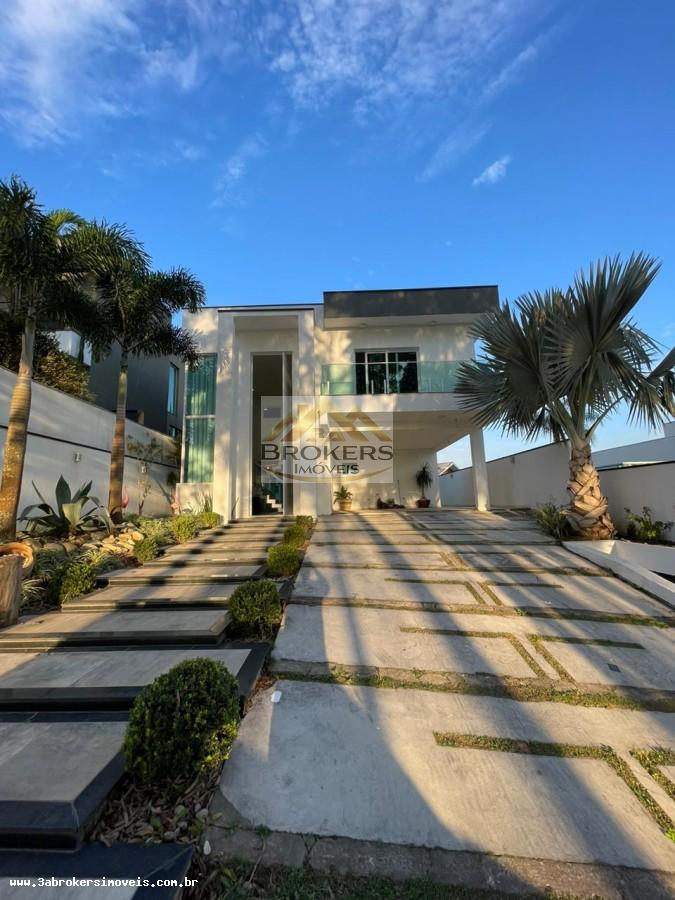 Casa em Condomínio