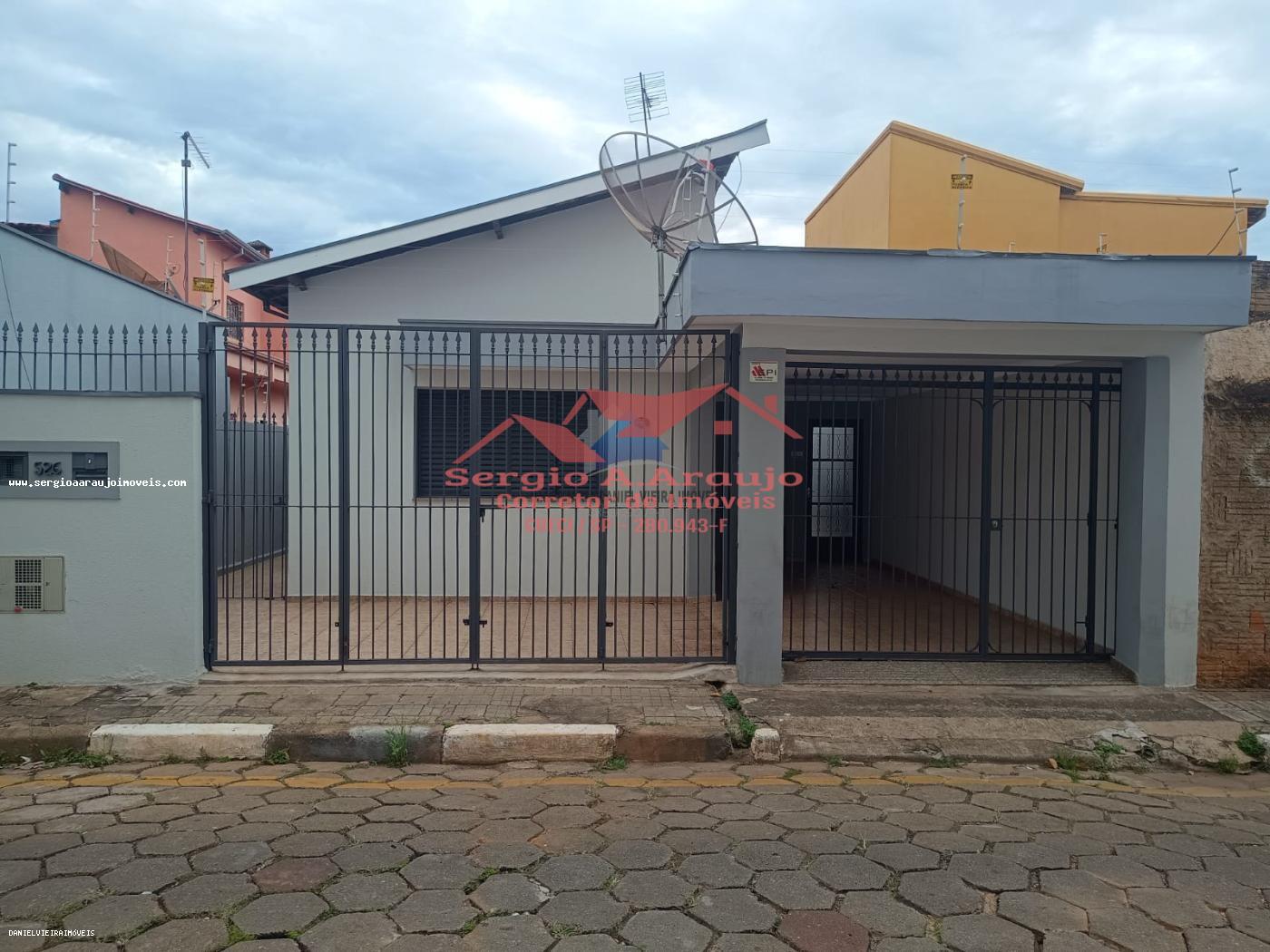 Casa para Locação - , Centro, 3 dormitórios, 2 banheiros, 1 vaga