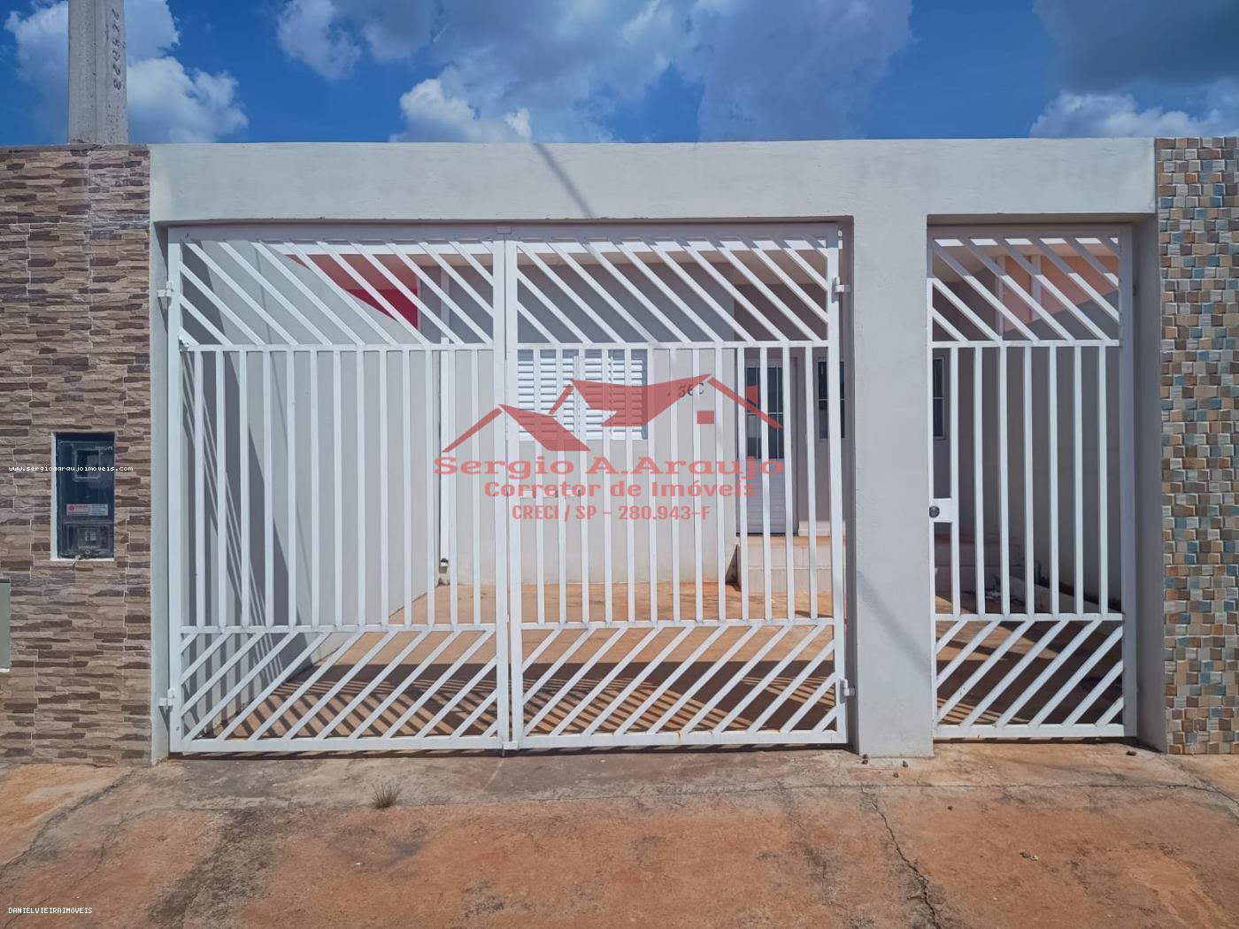 Casa para Locação - , SANTA RITA, 2 dormitórios, 1 banheiro, 1 vaga