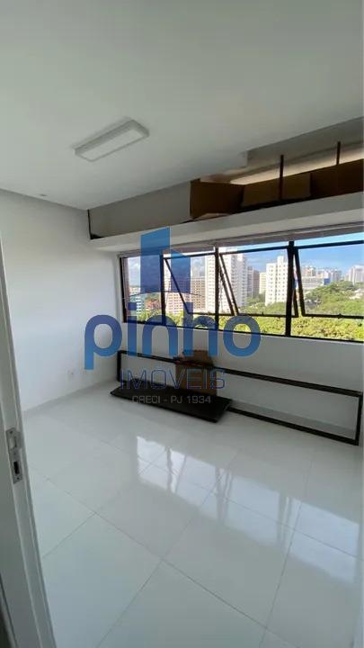 Sala Comercial para Venda, em Salvador, bairro Stiep, 2 banheiros, 1 vaga