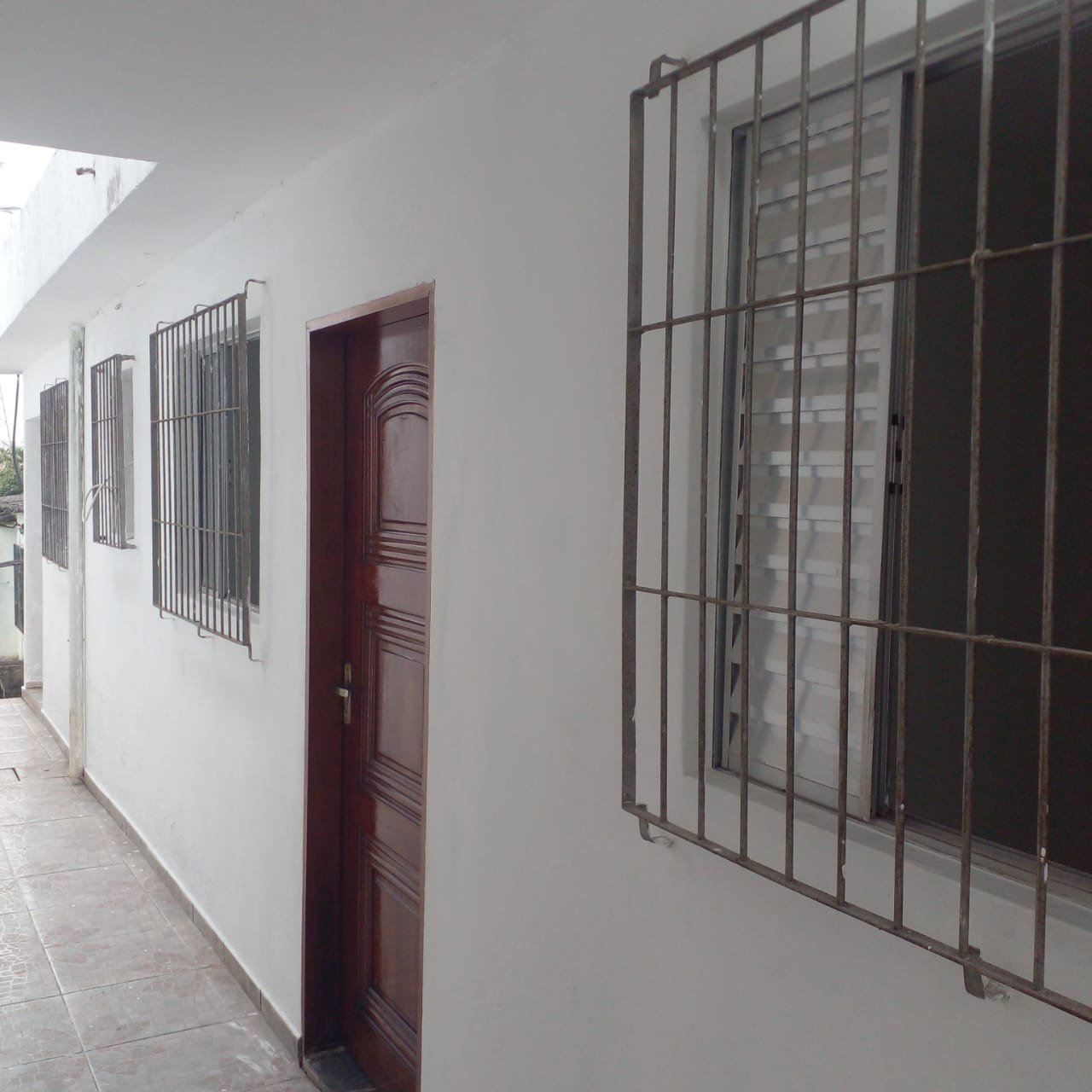 Casa para Locação - Poá, Cidade Kemel, 1 dormitório, 1 banheiro, 1 vaga