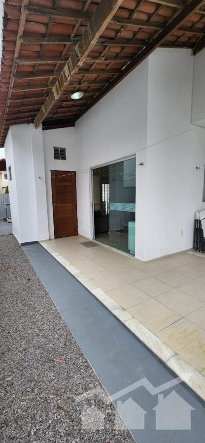 Casa em Condomínio