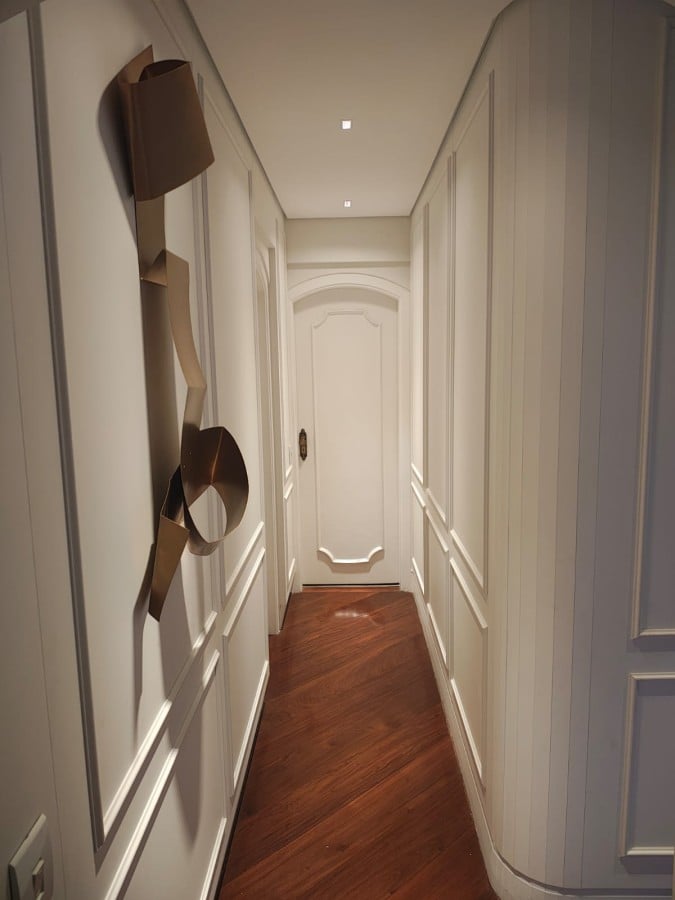 HALL DORMITRIOS